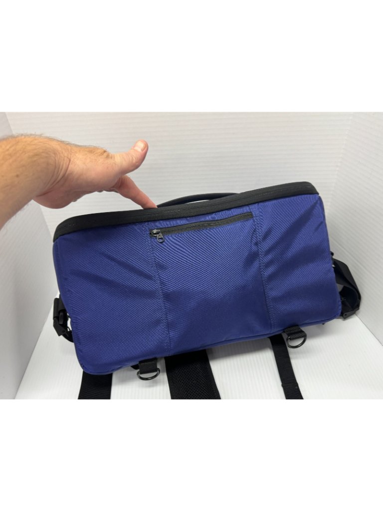 Timbuk2 Informant Camera Sling Bag Night Blue New With Tags — image 8 of 8